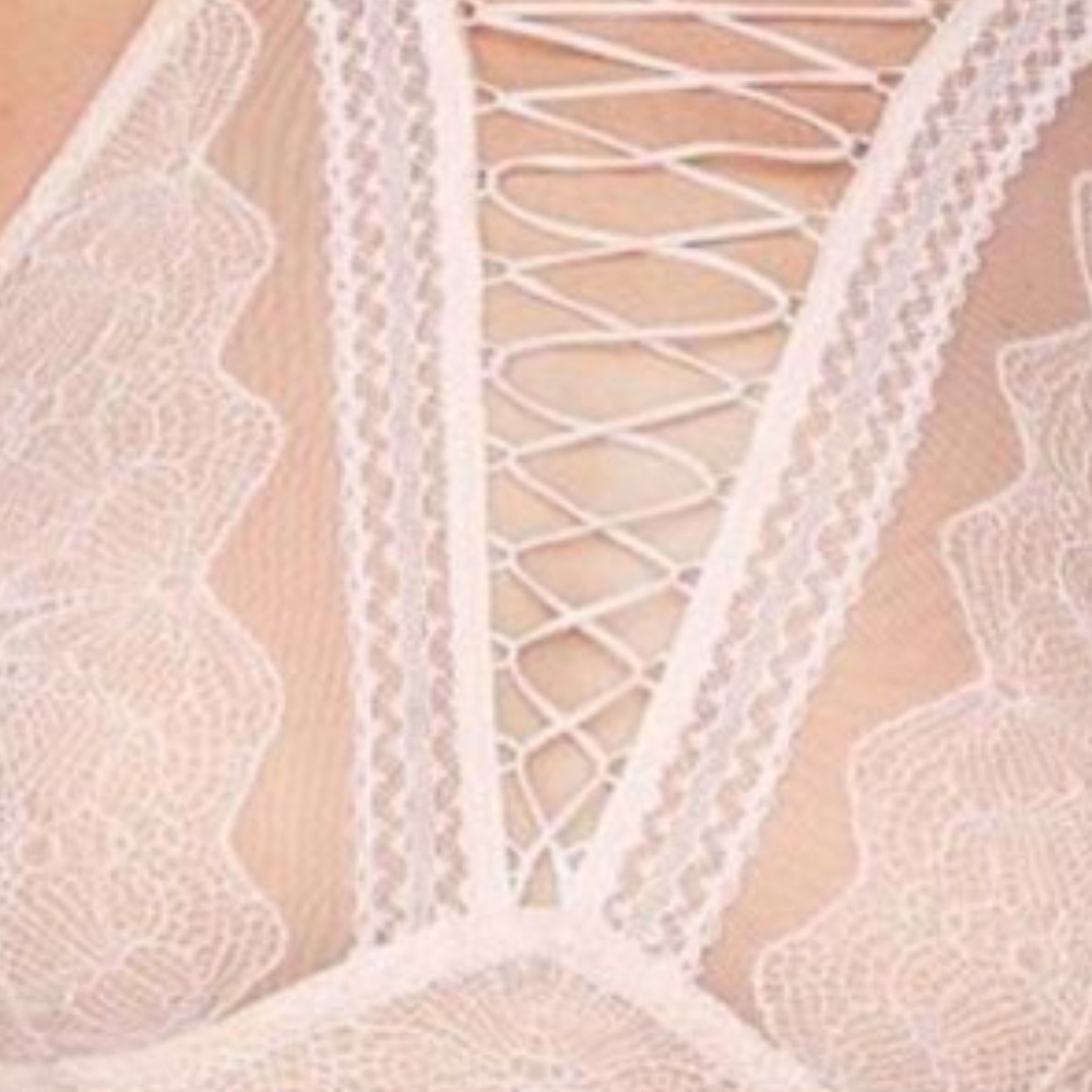 VS S High Neck Bralette Lace Up - Picture 8 of 16